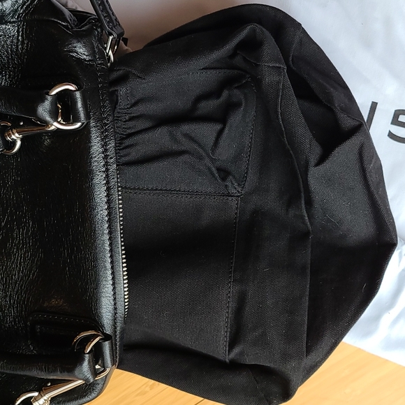 TRADED * Givenchy Crackled Patent 4G Small Pandora Black - Picture 11 of 13